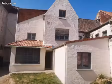 immeuble de rapport à aire-sur-la-lys à 2h30 de paris — 8 lots  rendement brut 10 3 %