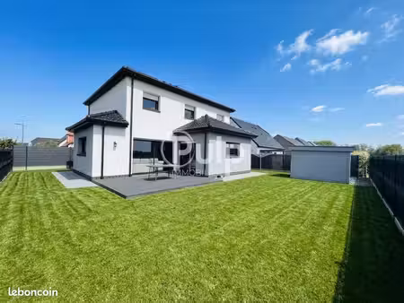 pavillon 6 pièces 146 m²