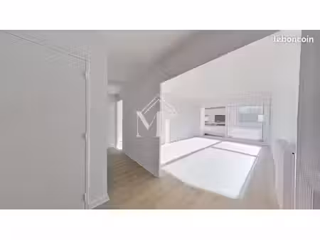 appartement 4 pièces 94 m²