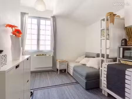 charmant studio 17m²  10min centre et plage à pied