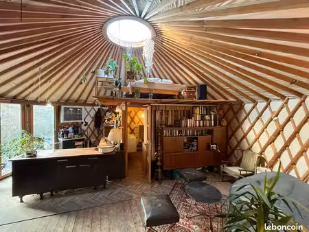 yourte contemporaine 7m avec mezzanine tout équipée