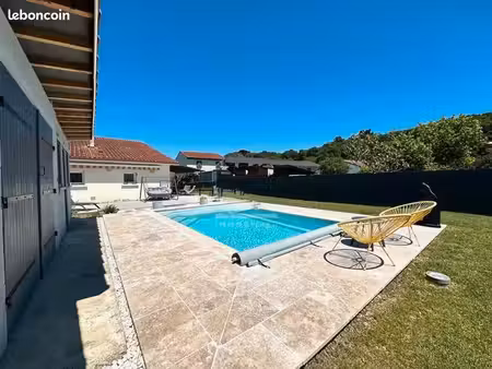 maison individuelle 115m² avec piscine