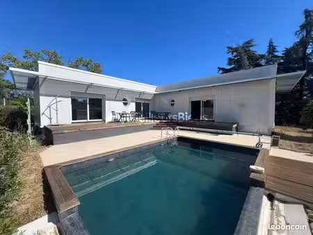villa 4 pièces 118 m²