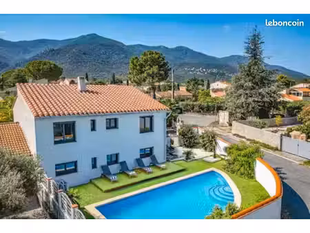 maison rénovée  vue albères-grande piscine-jardin 500m2