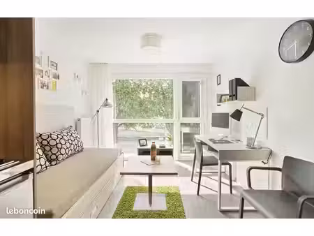 studio 1 pièce 18 m²