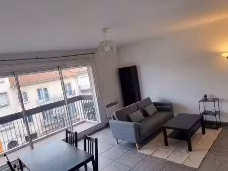 appartement t2 meublé avec balcons  loggia et parking – proche fac et centre-ville