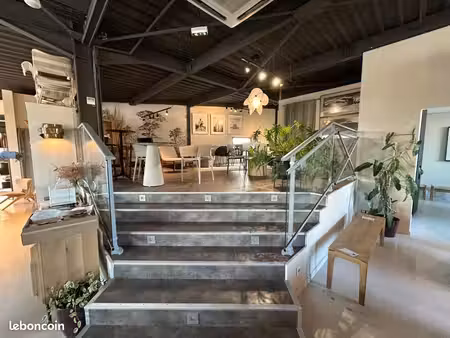 local commercial 240 m²