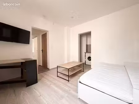 studio 1 pièce 20 m²