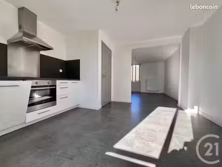 appartement 3 pièces 74 m²