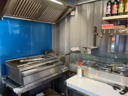 fast-food snack dark kitchen food truck