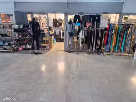 a louer local commercial