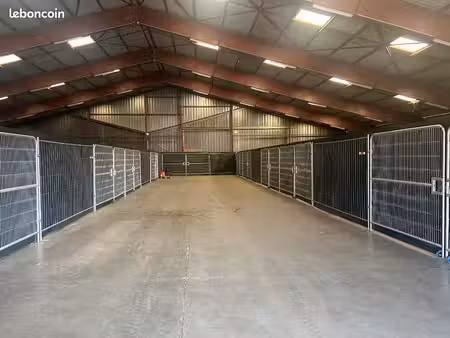 loue boxes / espaces de stockage sécurisés