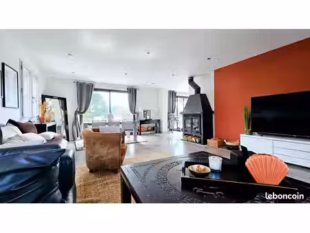 belle maison de rapport – 4 appartements loués – emplacement recherché aux portes de la su