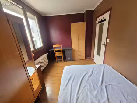 chambre dans maison calme au mans