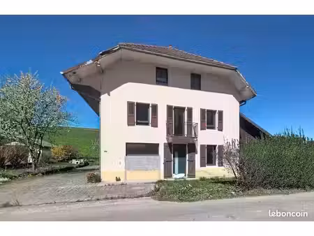 maison 5 pièces 150 m²
