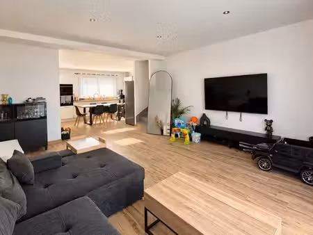 maison mitoyenne contemporaine de 130 m² — 4 chambres  dont une suite parentale & jardin
