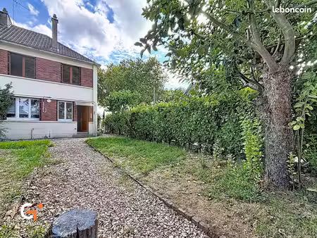 maison de ville 4 pièces 75 m²