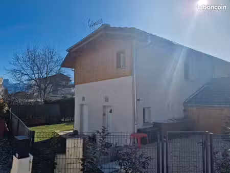 maison individuelle dans un lotissement calme