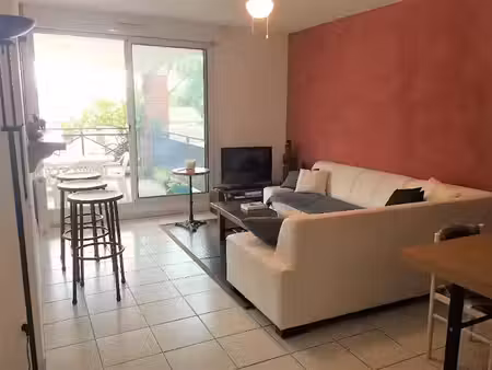 location meublée appartement 2 pièces 49 m² à albi (81000)  630 €