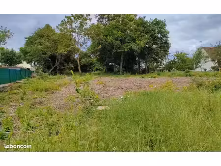 terrain 360 m² chaumes en brie