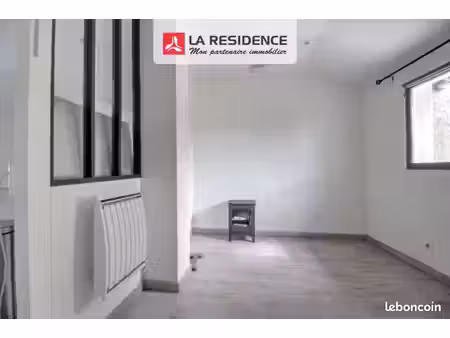 studio 1 pièce 27 m²