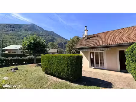 maison 6 pièces 110 m²