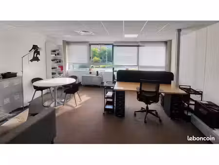 bureau lumineux 36 m² – savoie hexapole méry