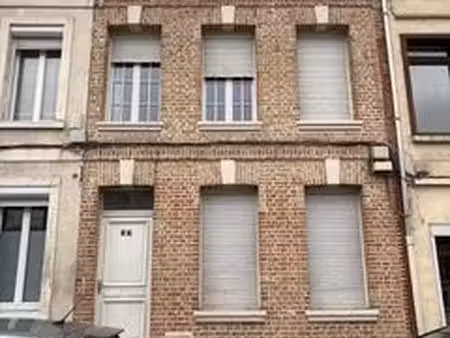 immeuble composé de 4 appartements à amiens
