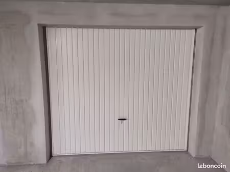 garage/box 27 m2