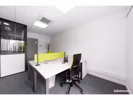 bureau privatif équipé à annecy – parking + salle de réunion inclus