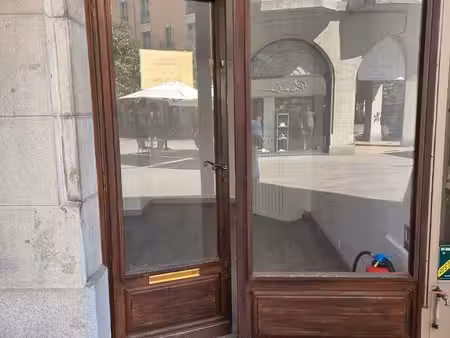 local séparé en deux