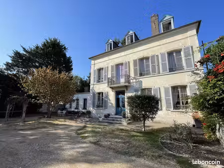 maison 7 pièces 185 m²