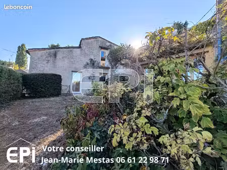 maison 8 pièces 158 m²