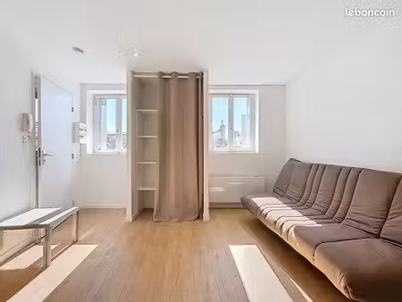 studio 1 pièce 19 m²