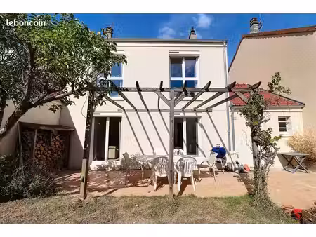 maison 6 pièces 140 m²