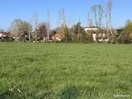 terrain à bâtir de 725 m² à albi (81)