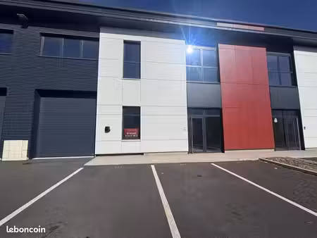 local 235 m² lieusaint