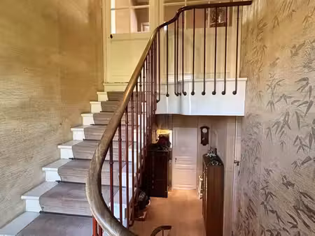 maison 7 pièces 186 m²