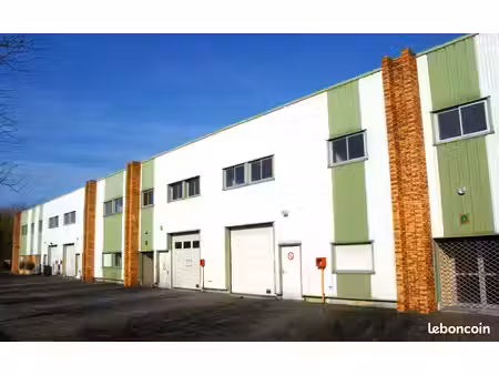 local d’activité avec bureaux – 618 m² – savigny-le-temple