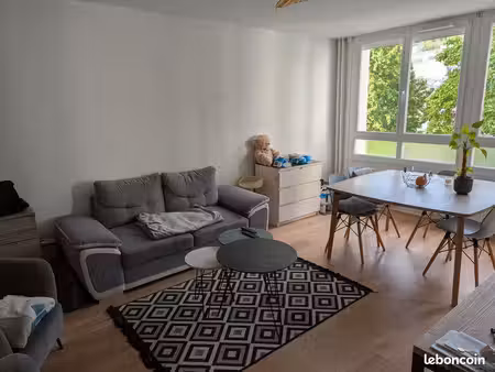 charmant 3 pièces lumineux avec balcon - proximité immédiate docks 76
