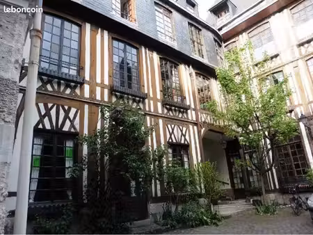 appartement duplex  place du vieux marché