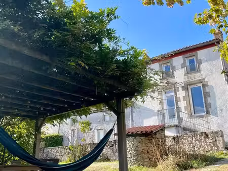 maison en pierre saint malô-du-bois