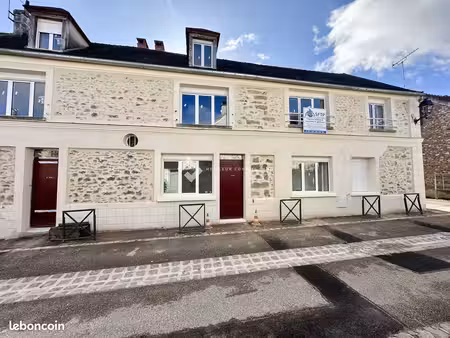 studio 1 pièce 23 m²