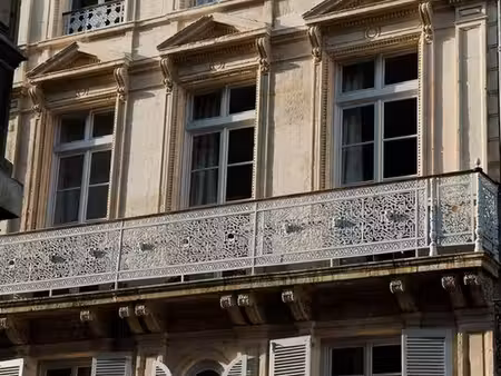 local professionnel à louer centre historique de rouen