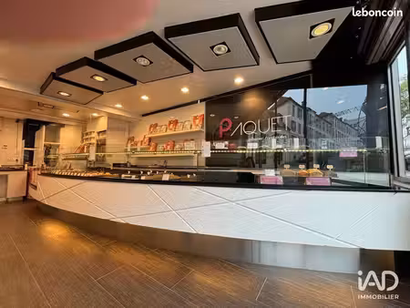 boutique 117 m² rambouillet