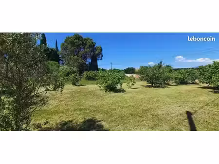 terrain à bâtir de 700 m² à aubignan (84)
