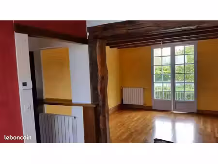 beau 2p 41m² au calme avec balcon et garage