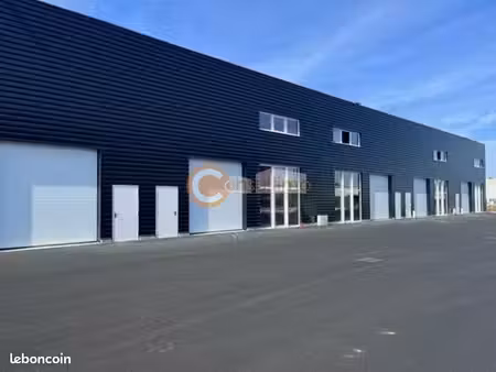 local bureaux 273 m²