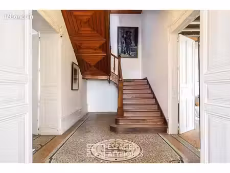 propriété 16 pièces 646 m²