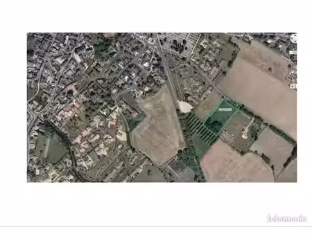 a vendre terrain constructible 5000 m2 mirebeau
